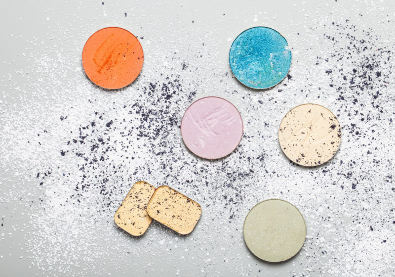 キラキラ輝くファンデーション