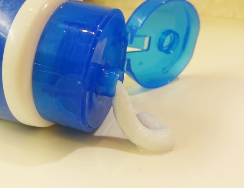 スクラブ入り洗顔料