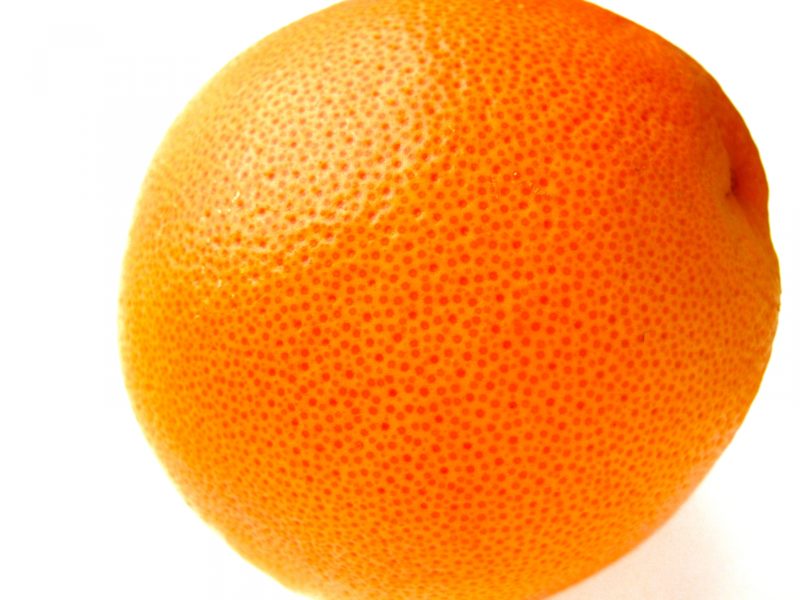皮が毛穴のように見えるオレンジ
