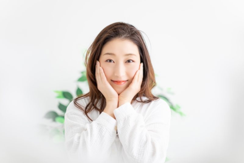 肌ケアに満足している女性