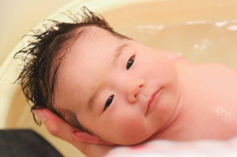 赤ちゃんの肌の乾燥の原因と防ぎ方 入浴中