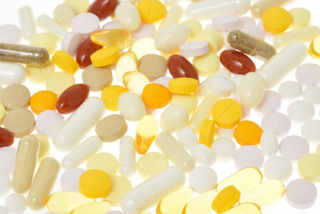 錠剤　サプリメント　薬