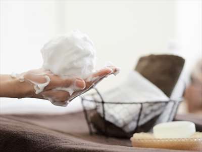 乾燥肌からニキビになる原因とは 洗顔