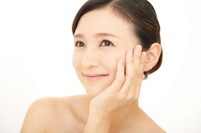 乾燥肌からニキビになる原因とは スキンケア